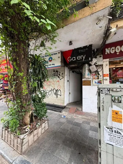 cozy townhouse in the central of Hanoi ! – Photos 16